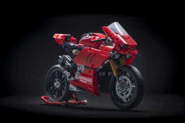 lego-ducati-panigale-v4-r