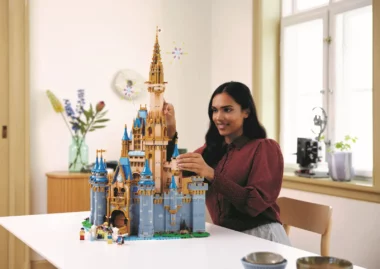 novità-lego-disney-43222-castello-disney-pianeta-brick